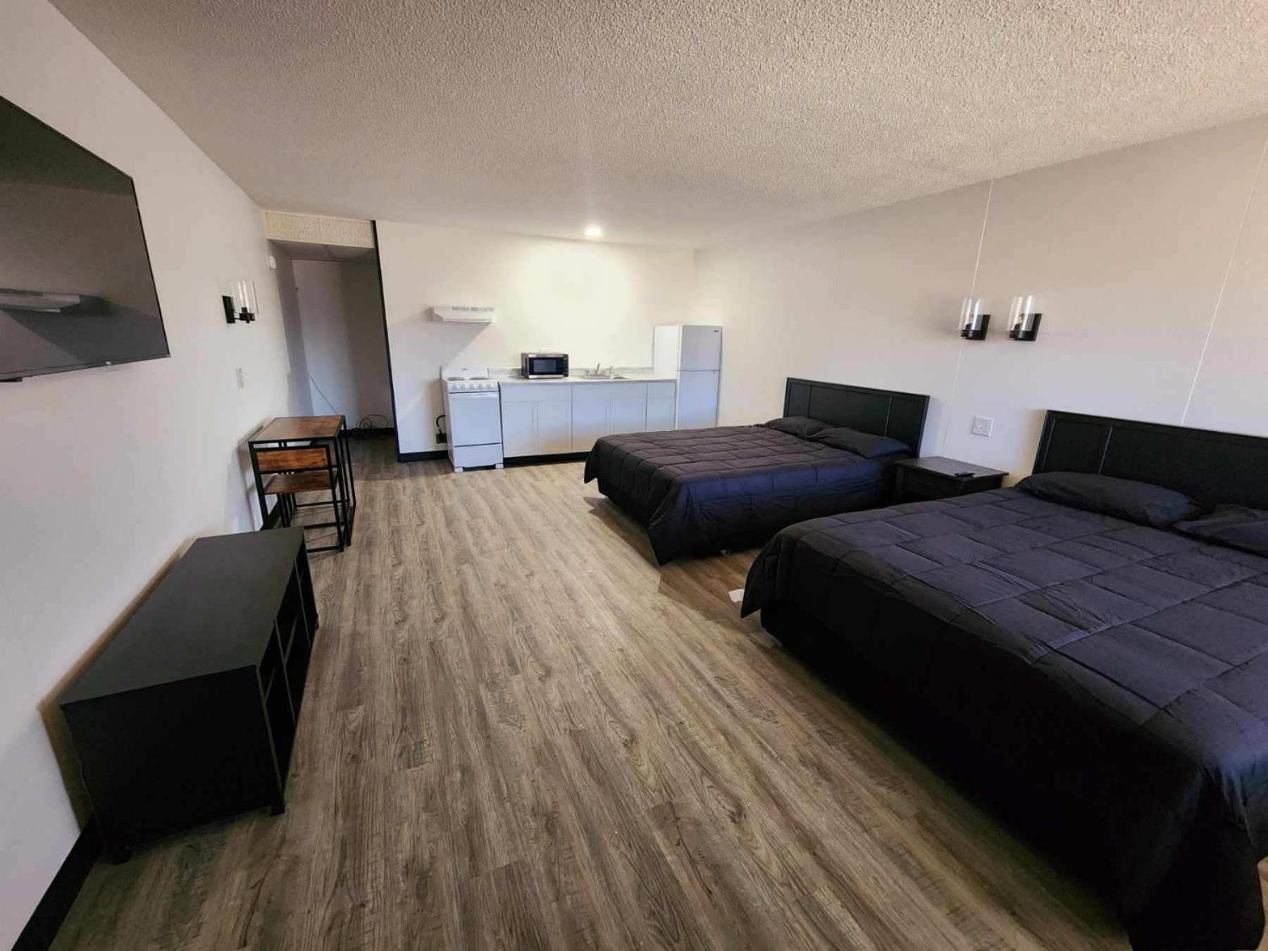 The Hastings Inn Salina Bagian luar foto